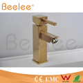 2015 New Design Low Arc Square Golden Surface Rilievo Single Handle Basin Tap Mixer